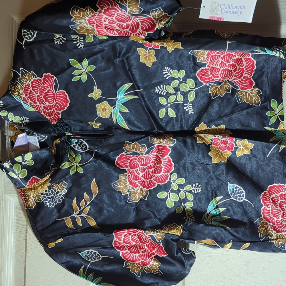 Ladies medium pajama top - Picture 2 of 2